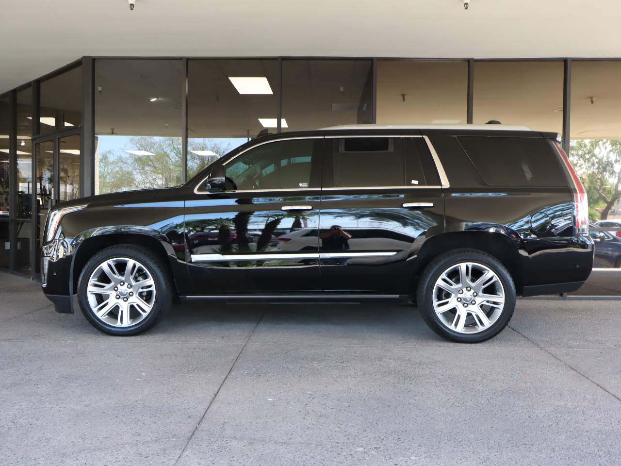 2018 Cadillac Escalade Premium Luxury