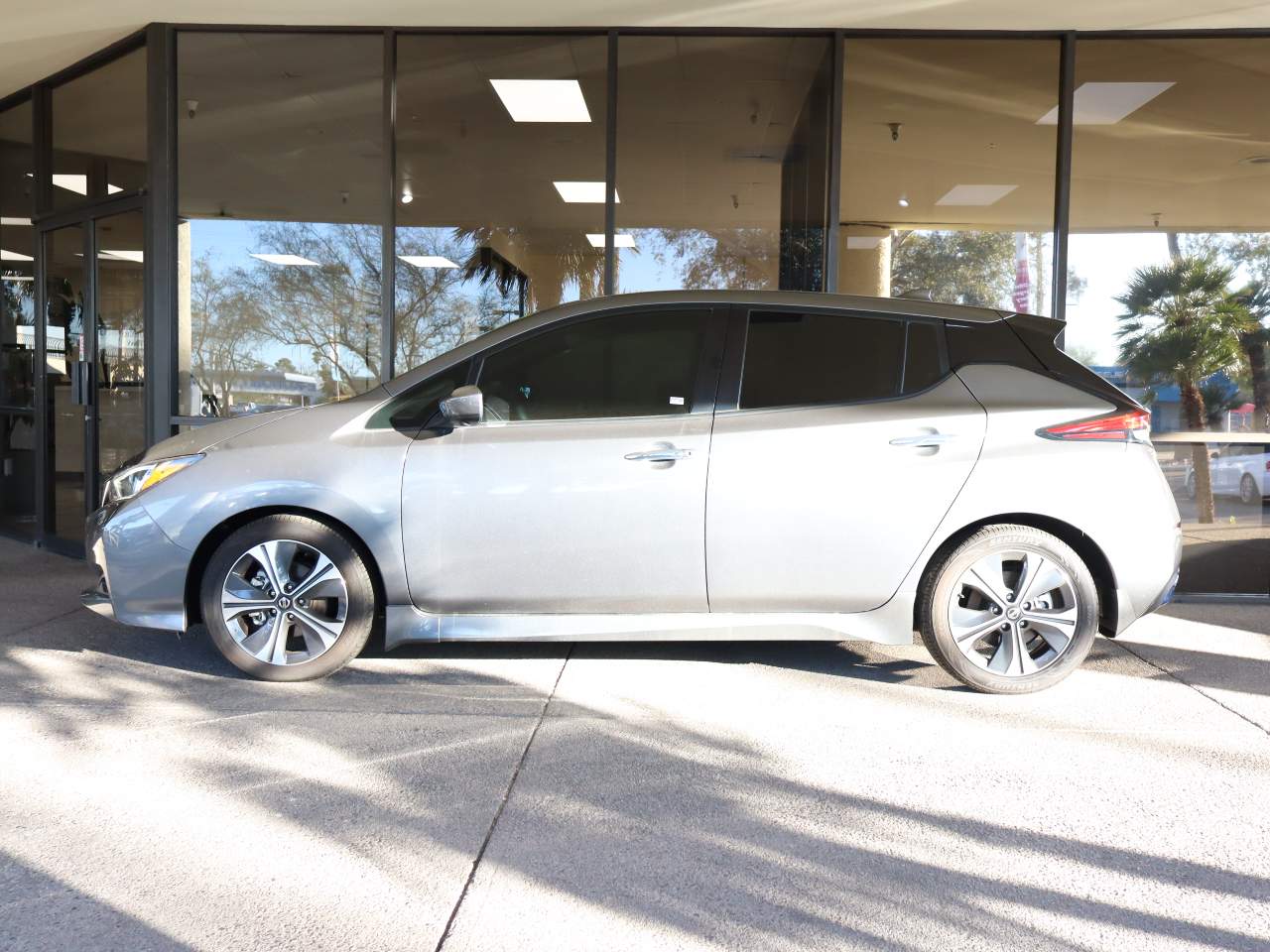 2021 Nissan LEAF SV