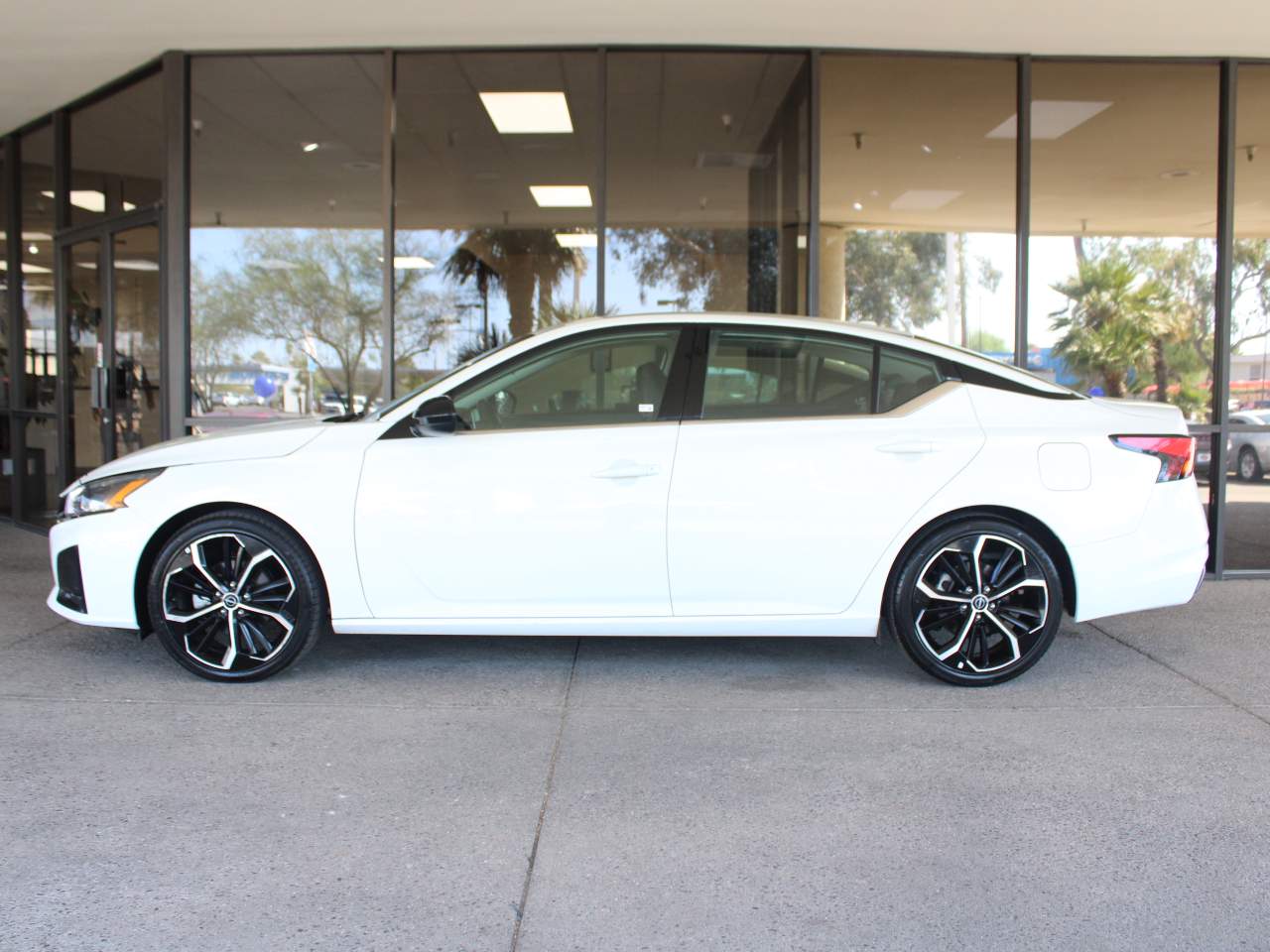 2024 Nissan Altima 2.5 SR