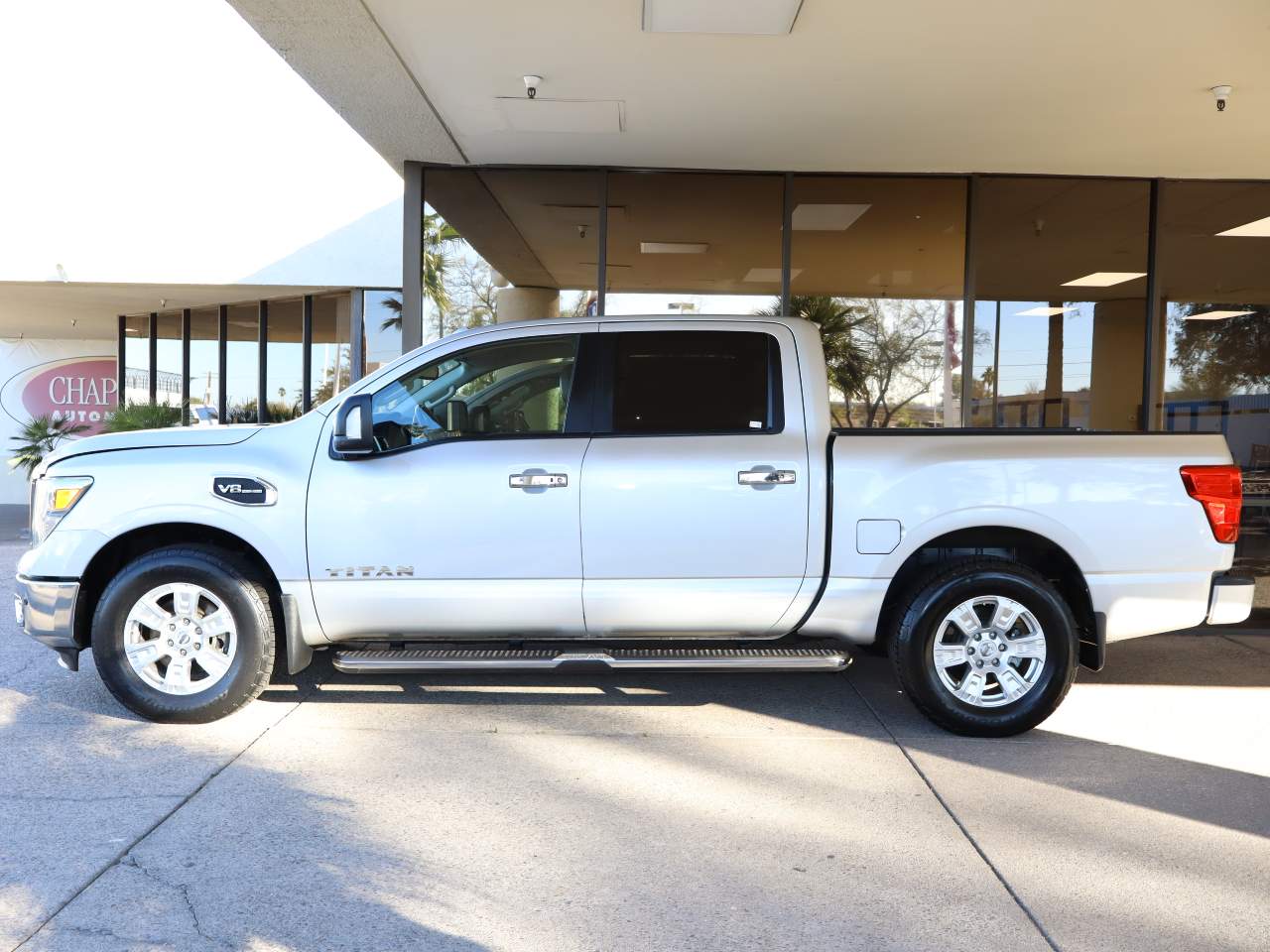 2017 Nissan Titan SV Crew Cab