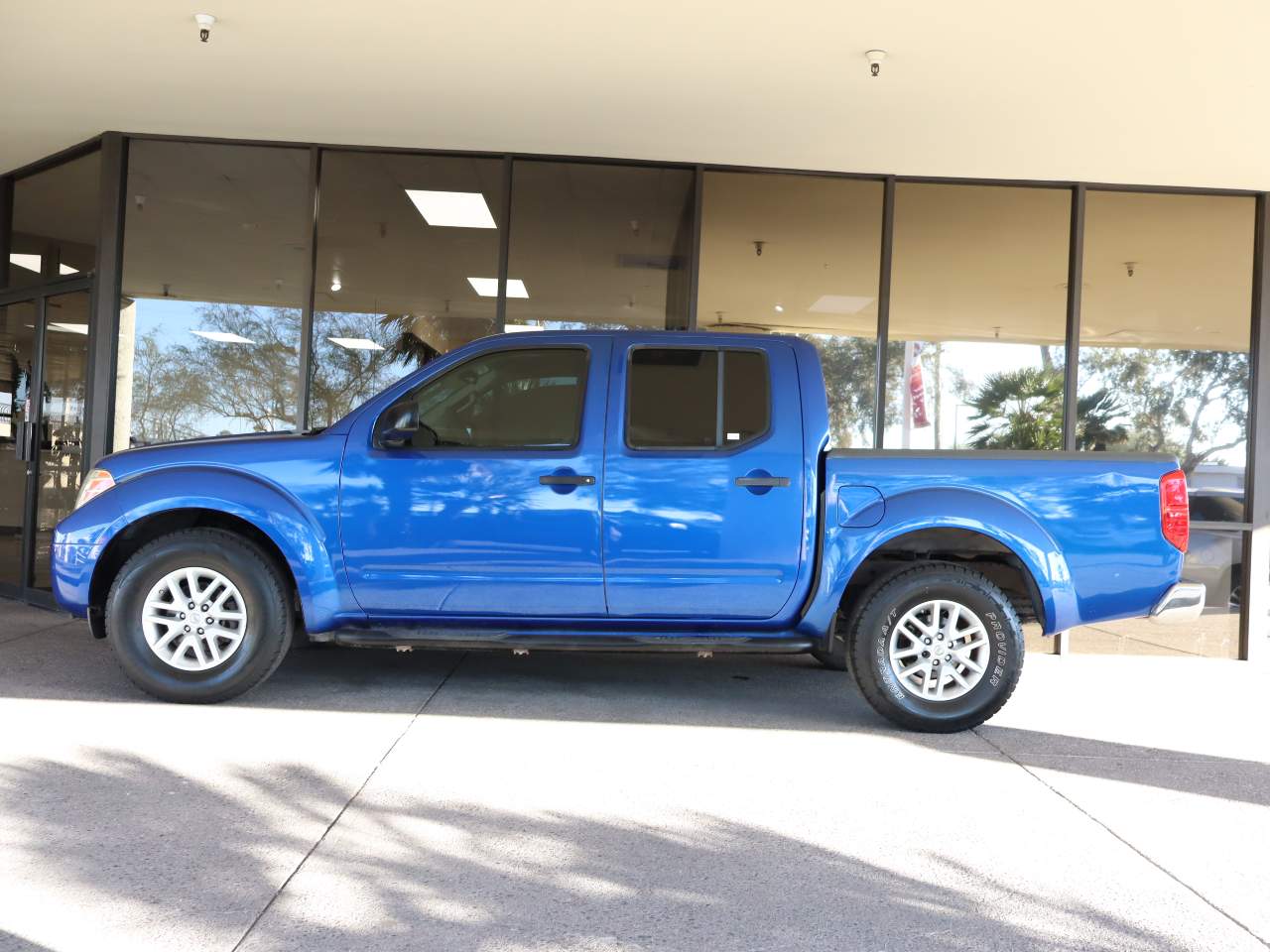 2015 Nissan Frontier SV Crew Cab