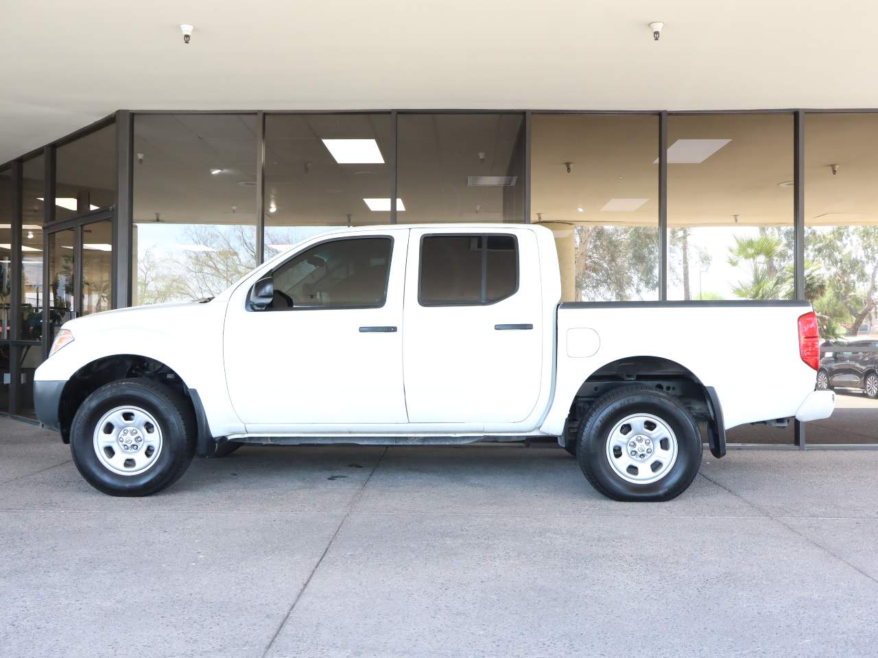 2020 Nissan Frontier S Crew Cab