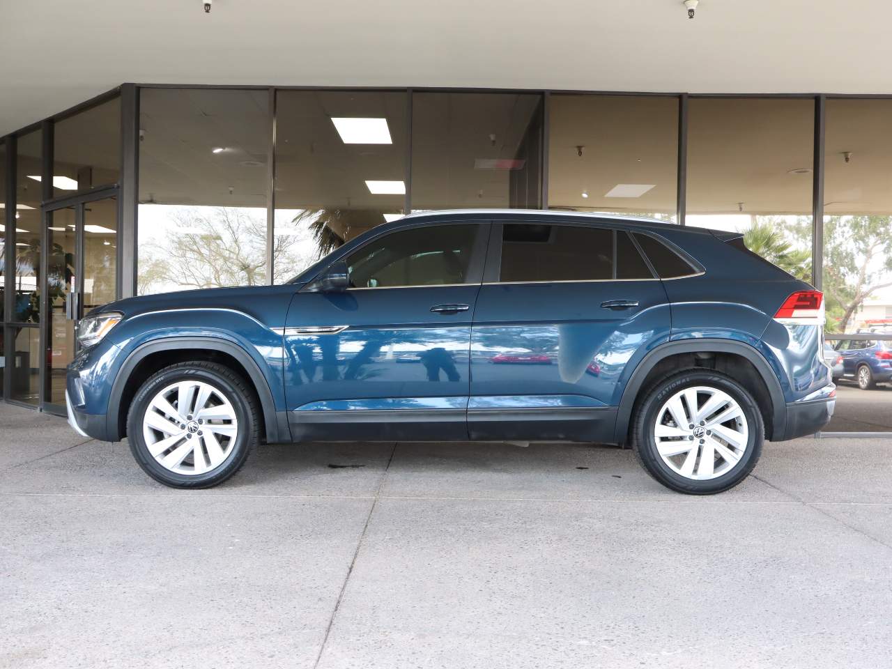2020 Volkswagen Atlas Cross Sport SE