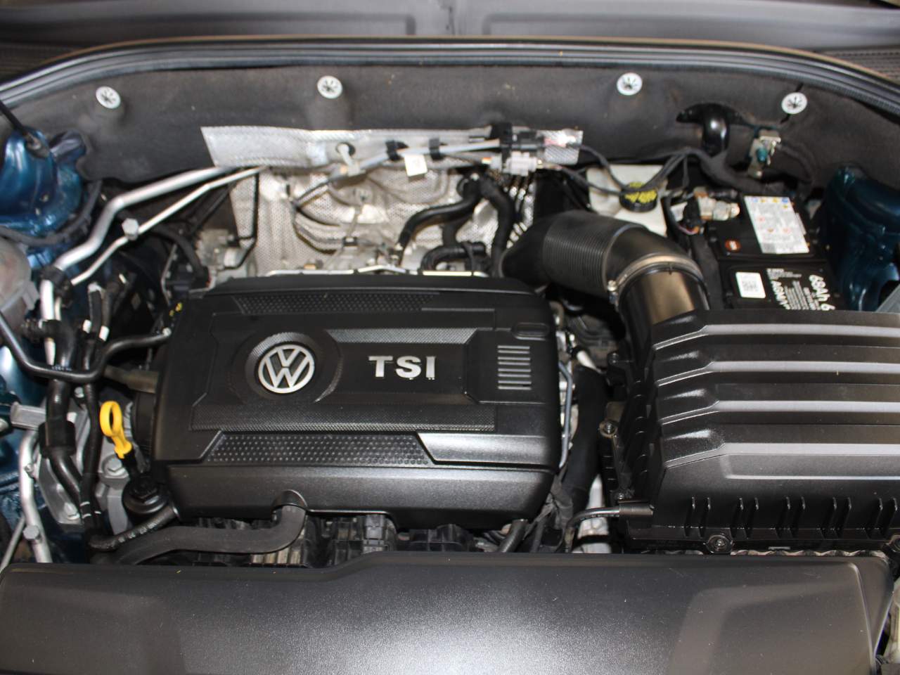 2020 Volkswagen Atlas Cross Sport S