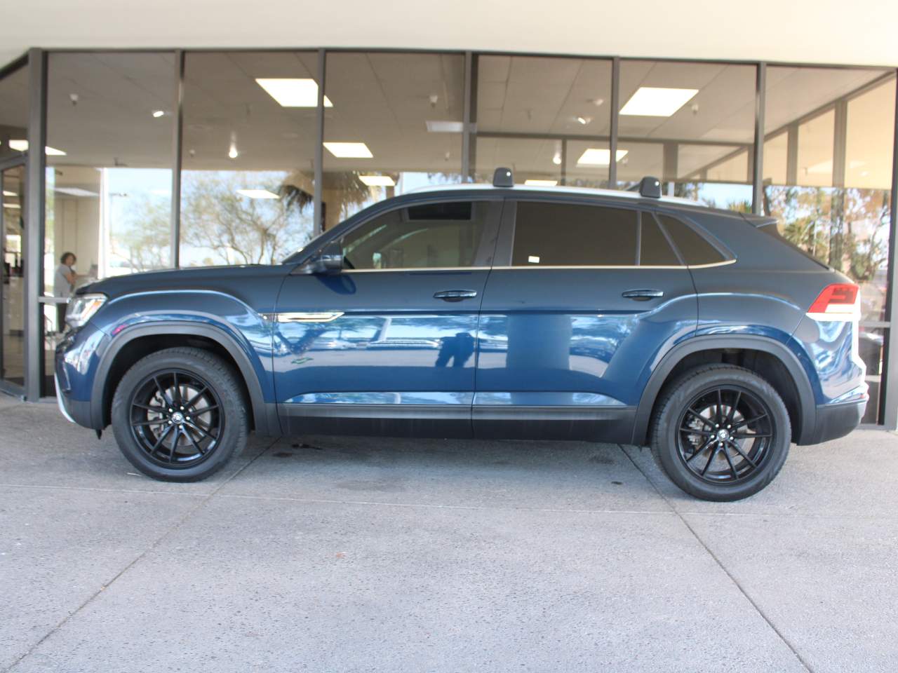 2020 Volkswagen Atlas Cross Sport S