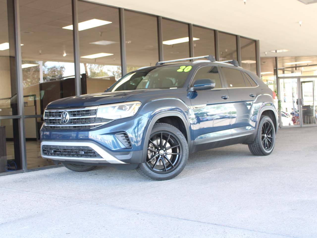 2020 Volkswagen Atlas Cross Sport S