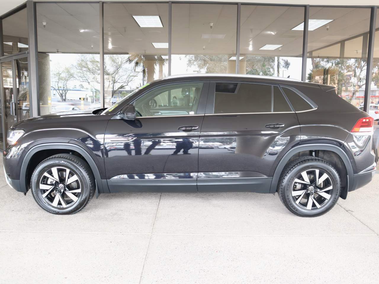 2022 Volkswagen Atlas Cross Sport SE 4Motion