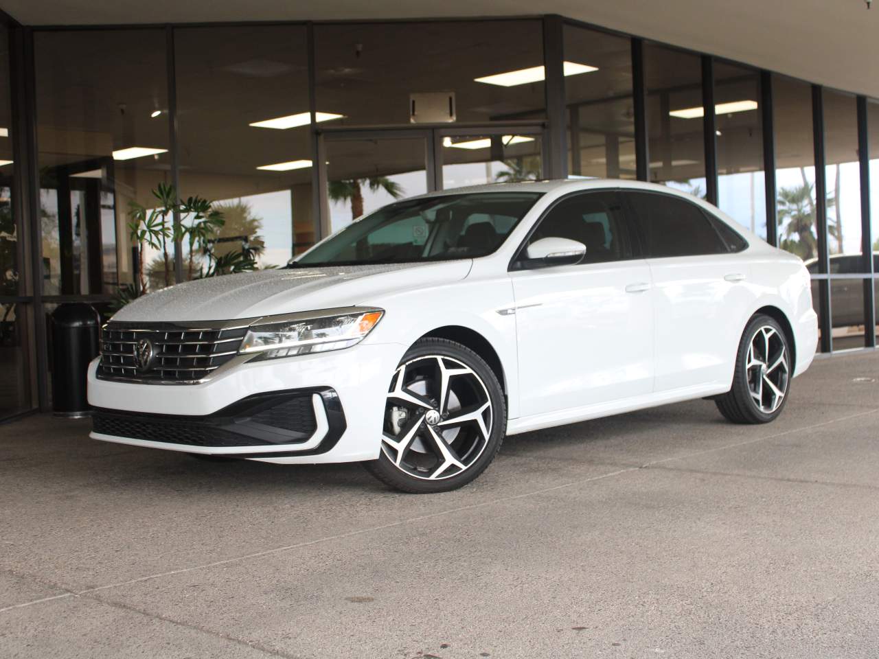 2020 Volkswagen Passat R-Line