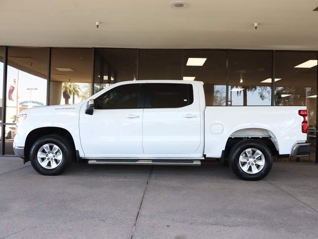 2023 Chevrolet Silverado 1500 LT Crew Cab