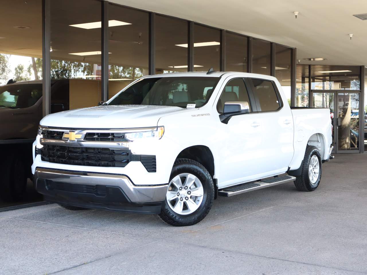 2023 Chevrolet Silverado 1500 LT Crew Cab