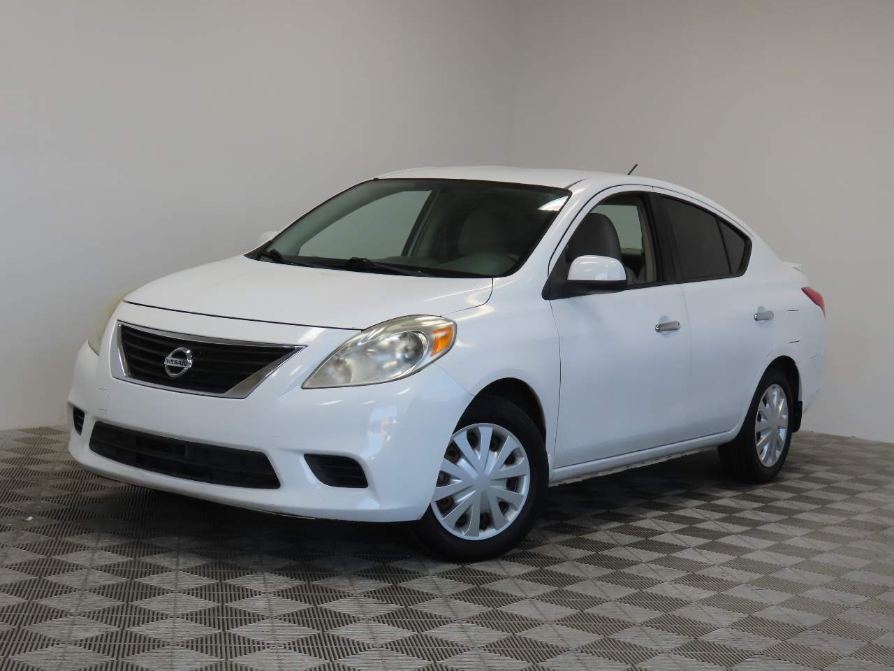 2014 Nissan Versa 1.6 SV