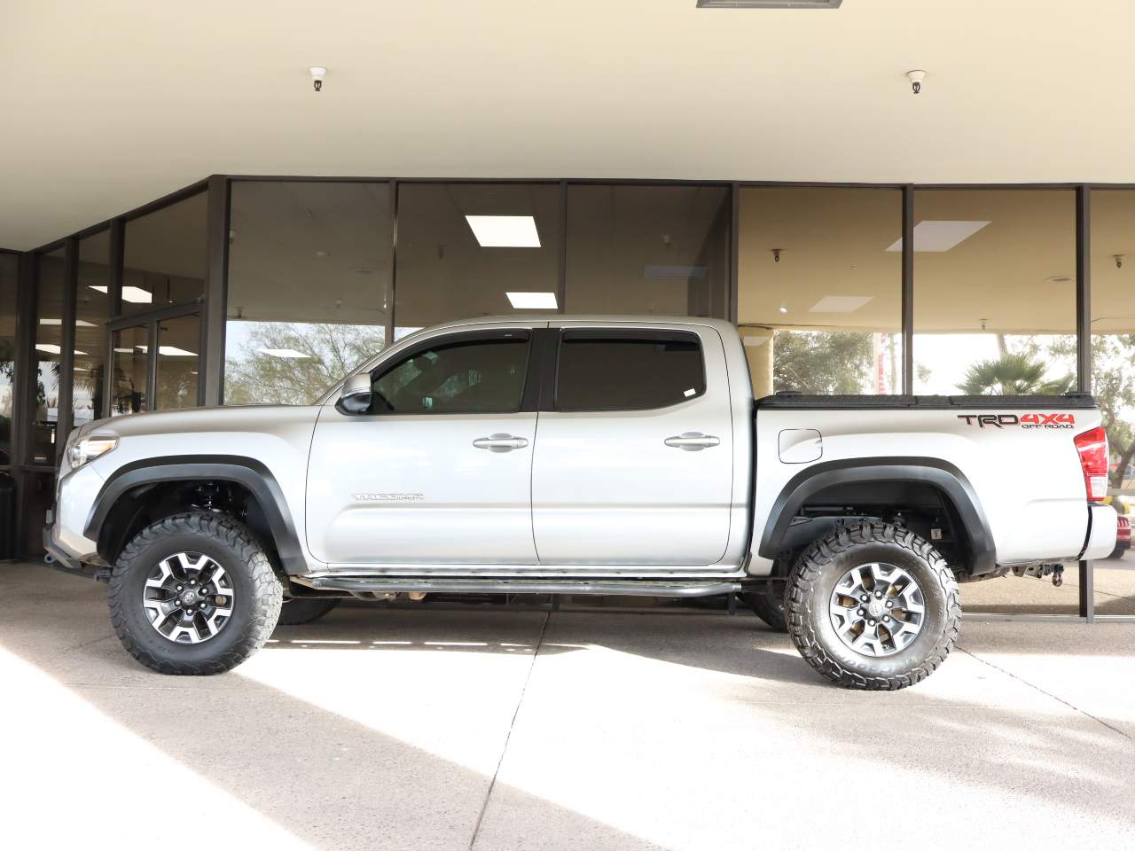 2017 Toyota Tacoma TRD Off-Road Crew Cab