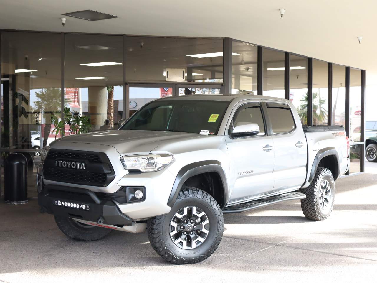 2017 Toyota Tacoma TRD Off-Road Crew Cab