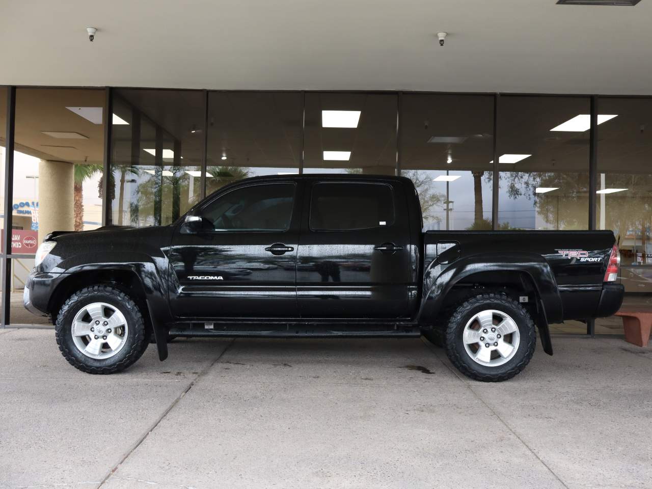 2013 Toyota Tacoma PreRunner V6 Crew Cab
