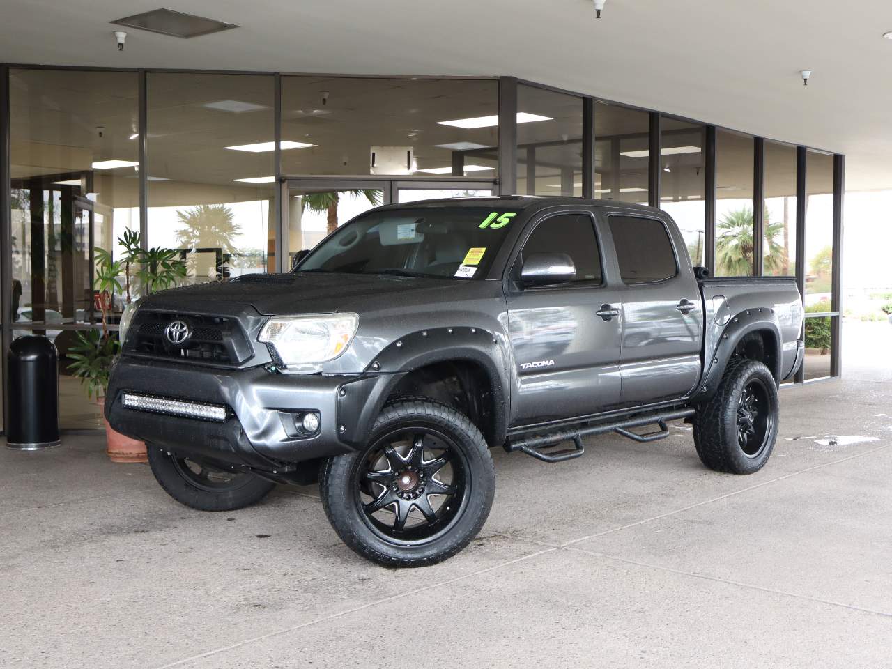 2015 Toyota Tacoma PreRunner V6 Crew Cab