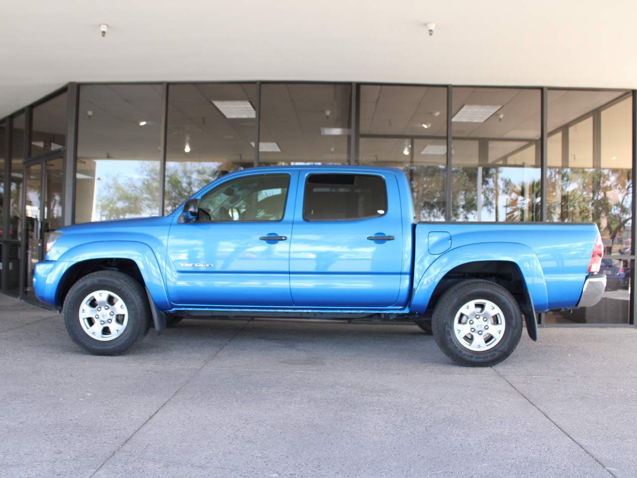 2009 Toyota Tacoma PreRunner V6 Crew Cab