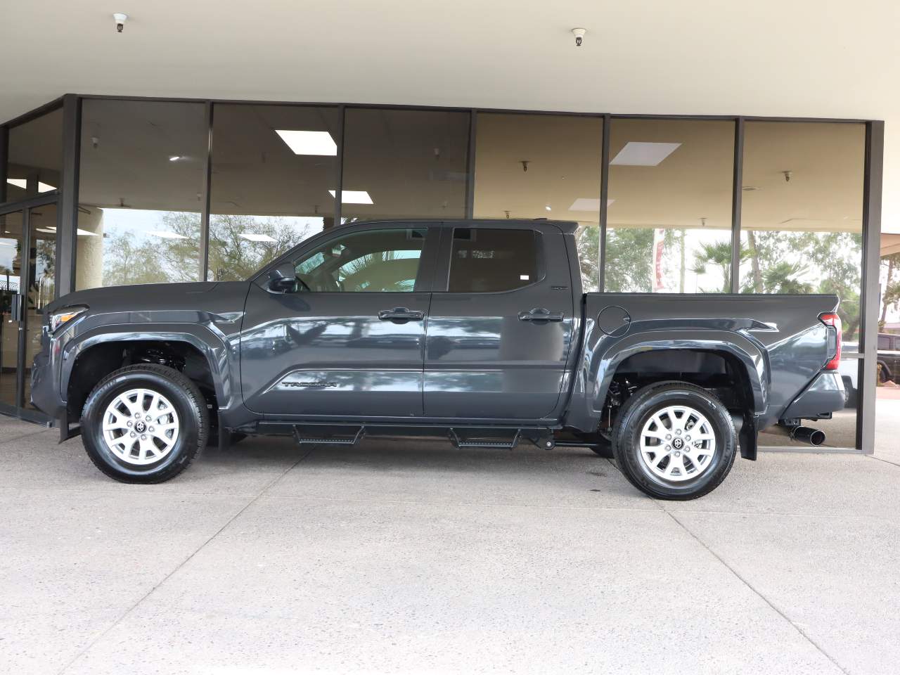 2024 Toyota Tacoma SR5 Crew Cab