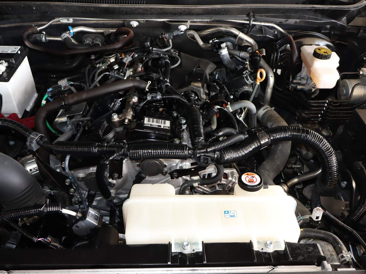 2024 Toyota Tacoma SR5 Crew Cab