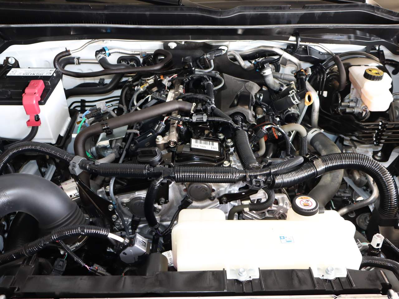 2024 Toyota Tacoma SR5 Crew Cab