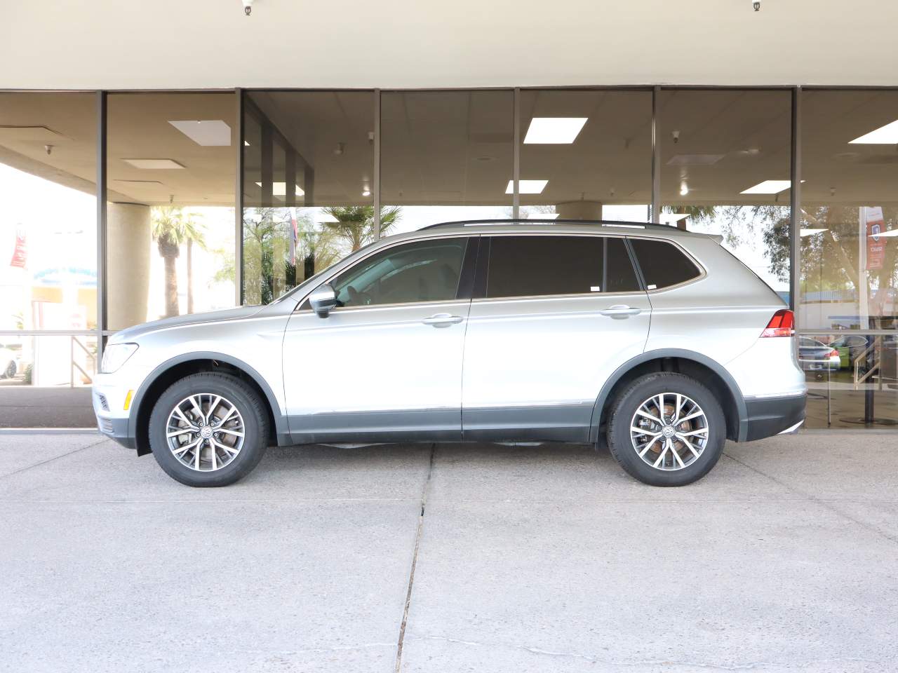 2020 Volkswagen Tiguan SE