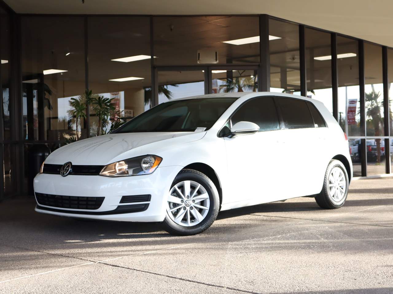 2017 Volkswagen Golf TSI S