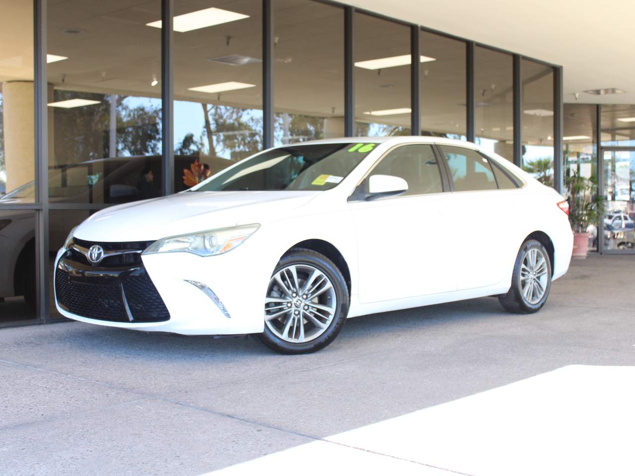2016 Toyota Camry SE
