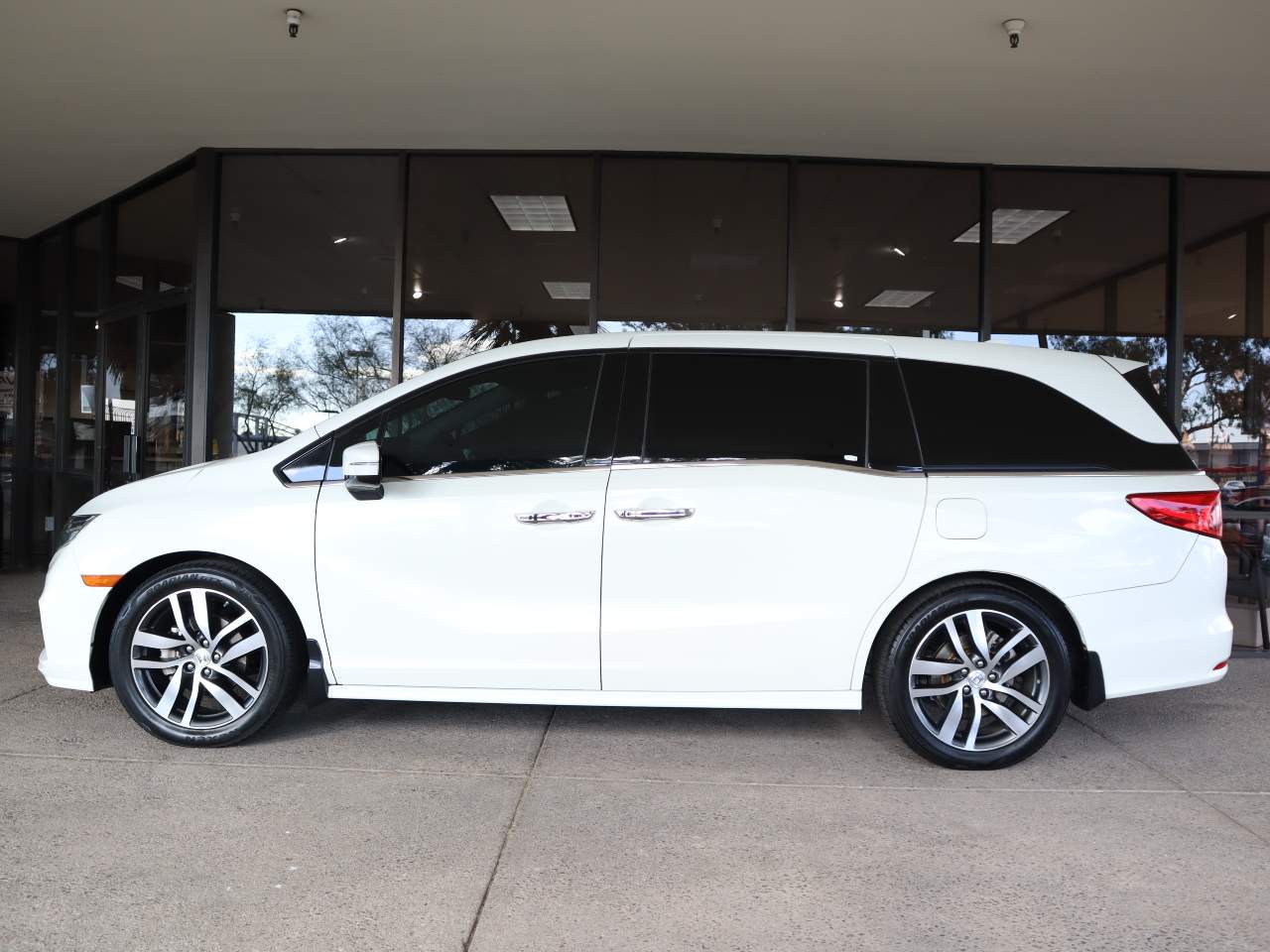 2019 Honda Odyssey Elite