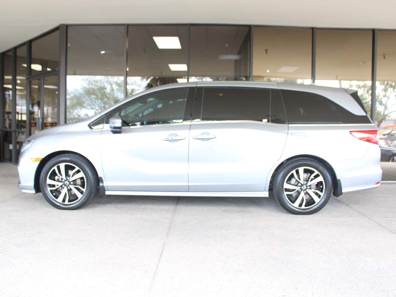 2018 Honda Odyssey Elite