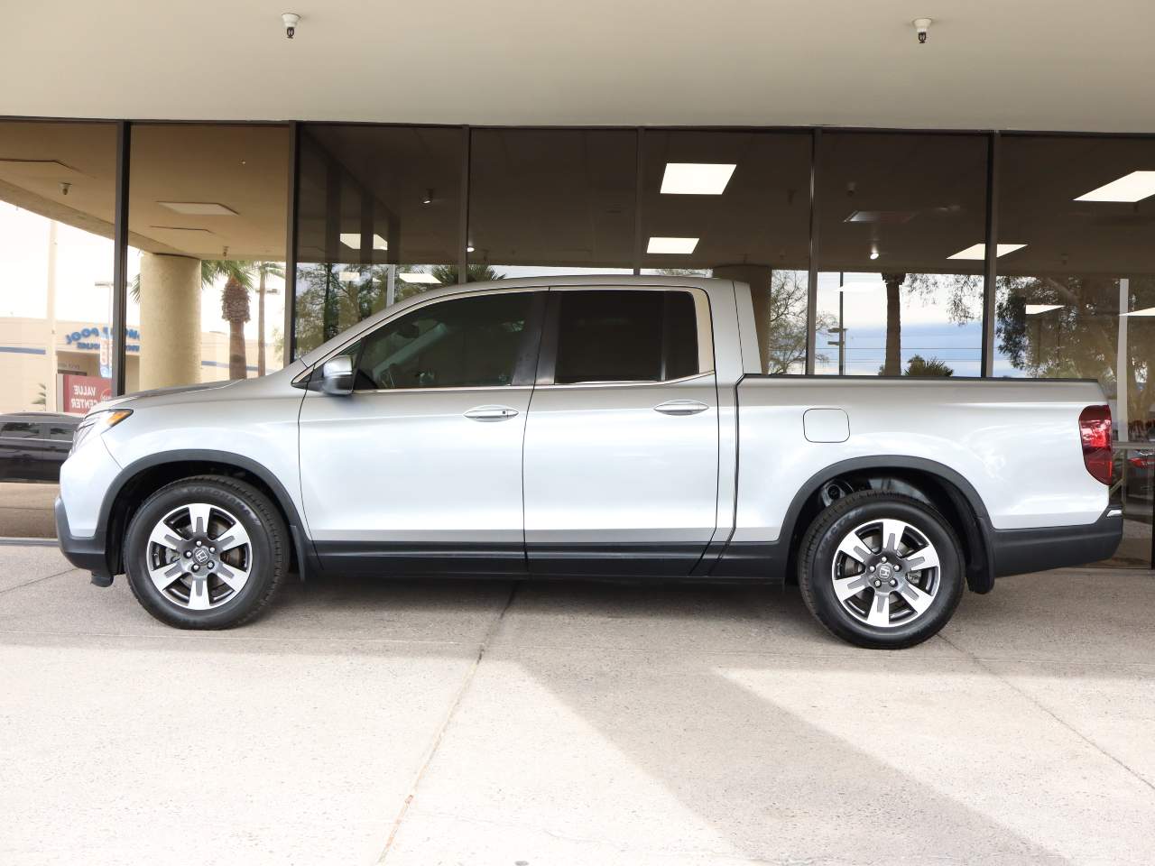2017 Honda Ridgeline RTL-T Crew Cab