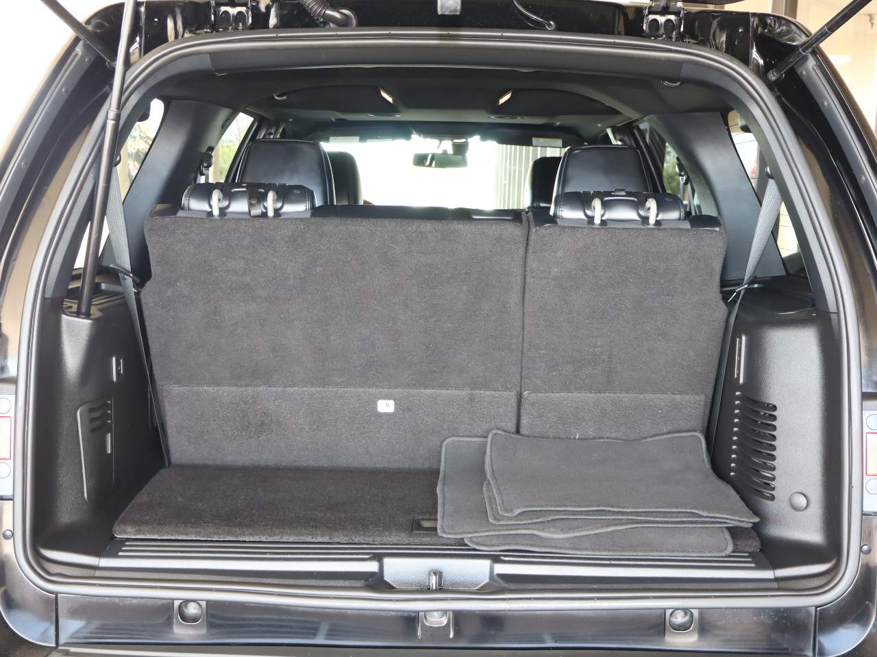 2017 Lincoln Navigator Select