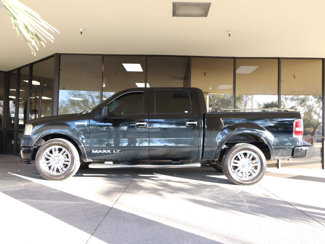 2008 Lincoln Mark LT Crew Cab
