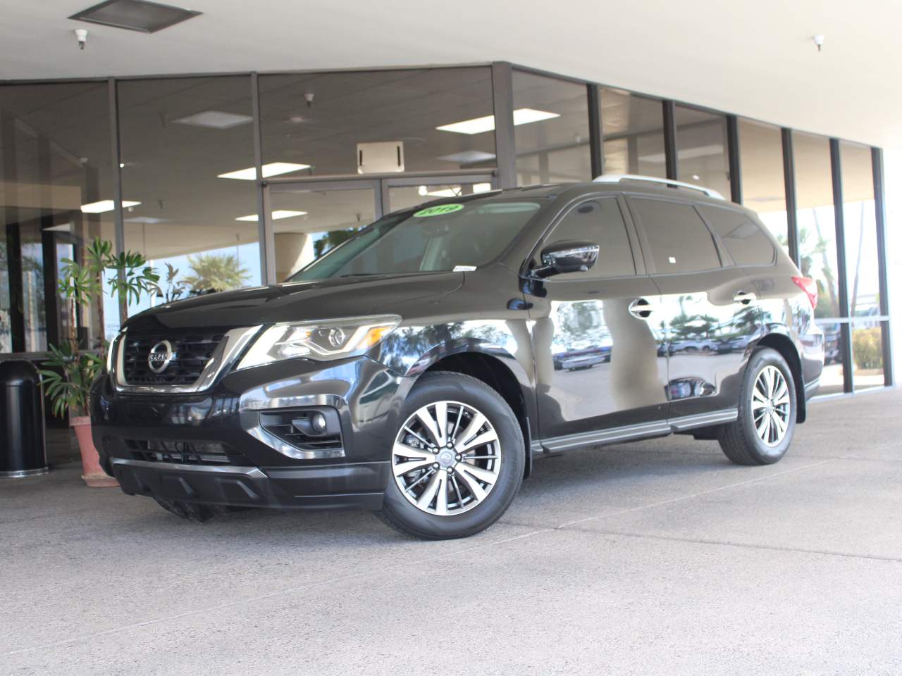 2019 Nissan Pathfinder SL