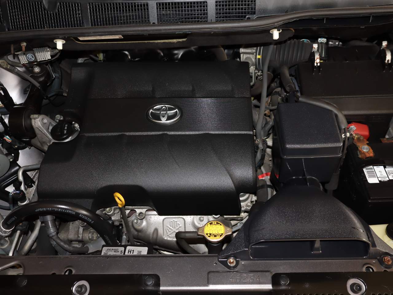 2012 Toyota Sienna XLE 7-Passenger Auto Access Seat