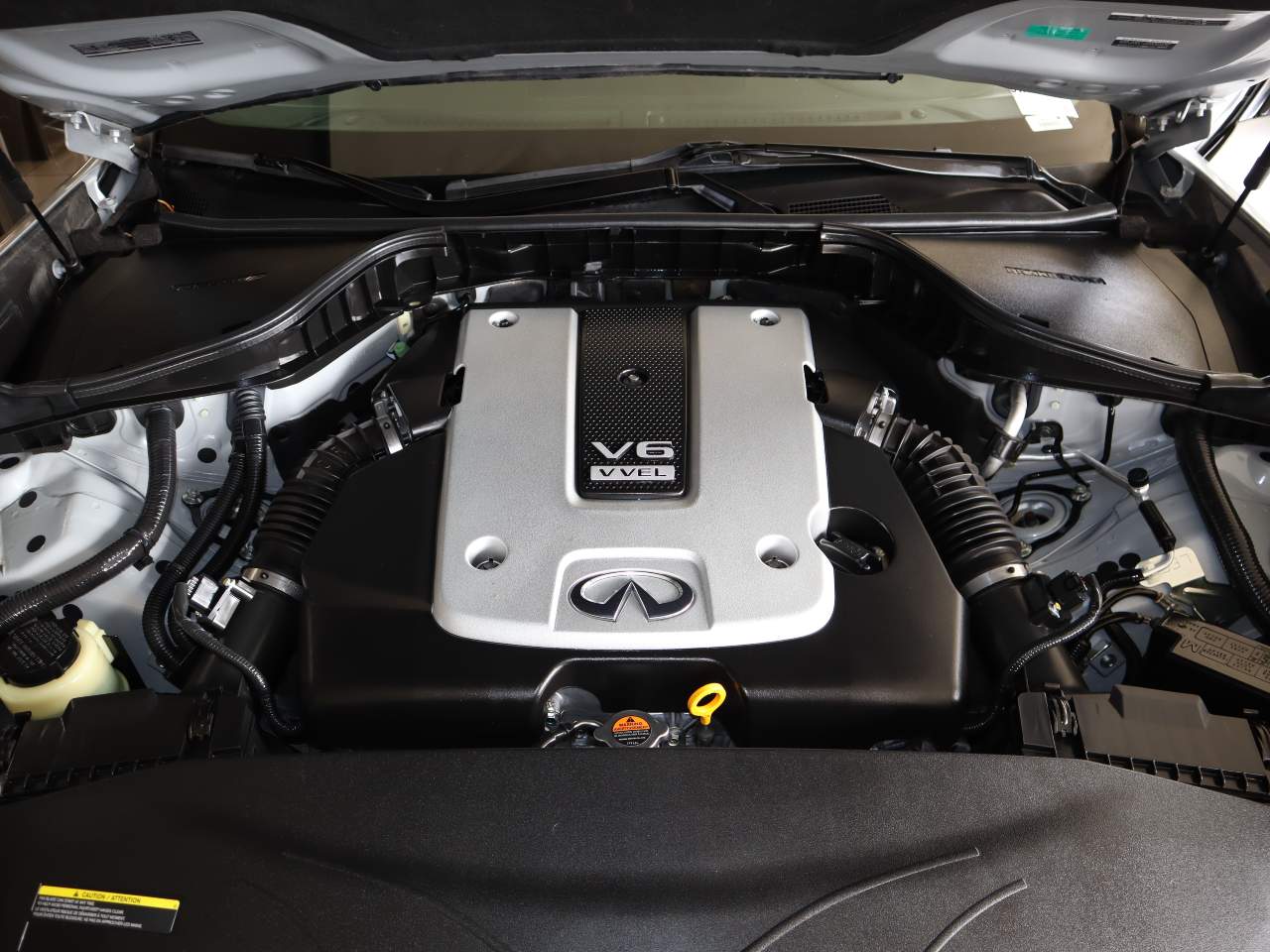 2016 INFINITI Q70L 3.7