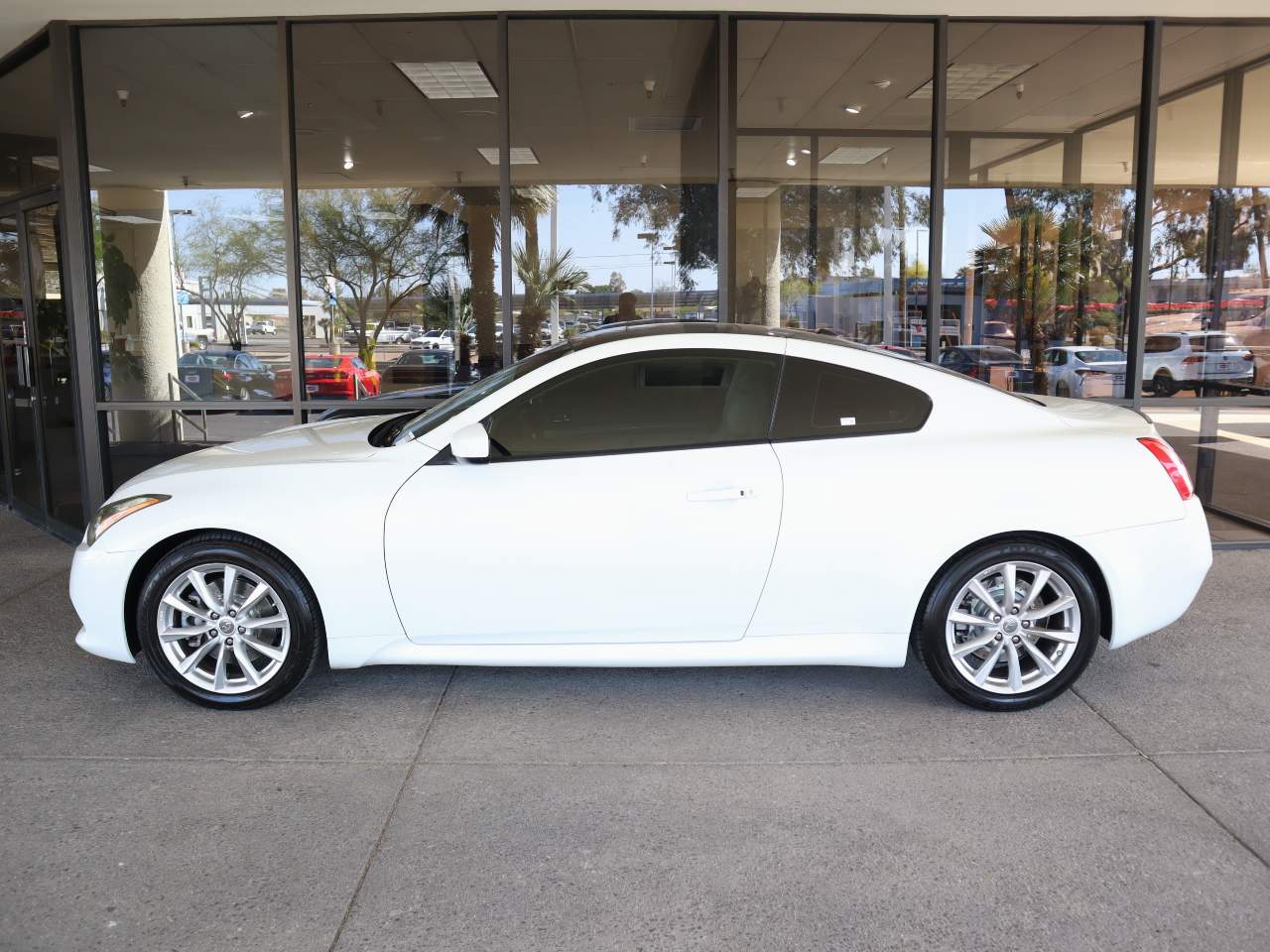 2011 INFINITI G37 Coupe Journey