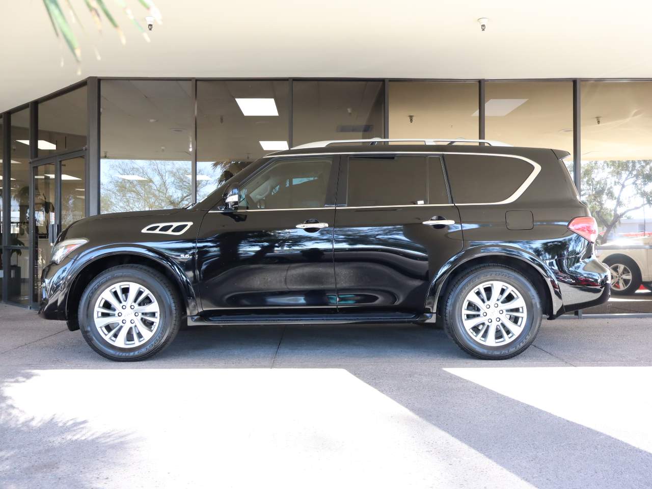 2016 INFINITI QX80