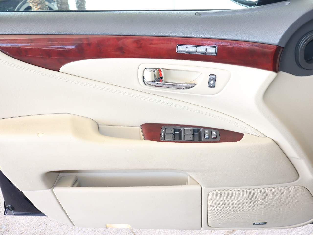 2008 Lexus LS Base - Photo 16