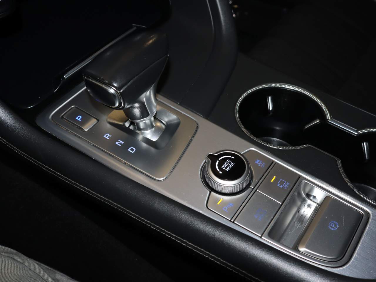 2020 GENESIS G70 Standard - Photo 11