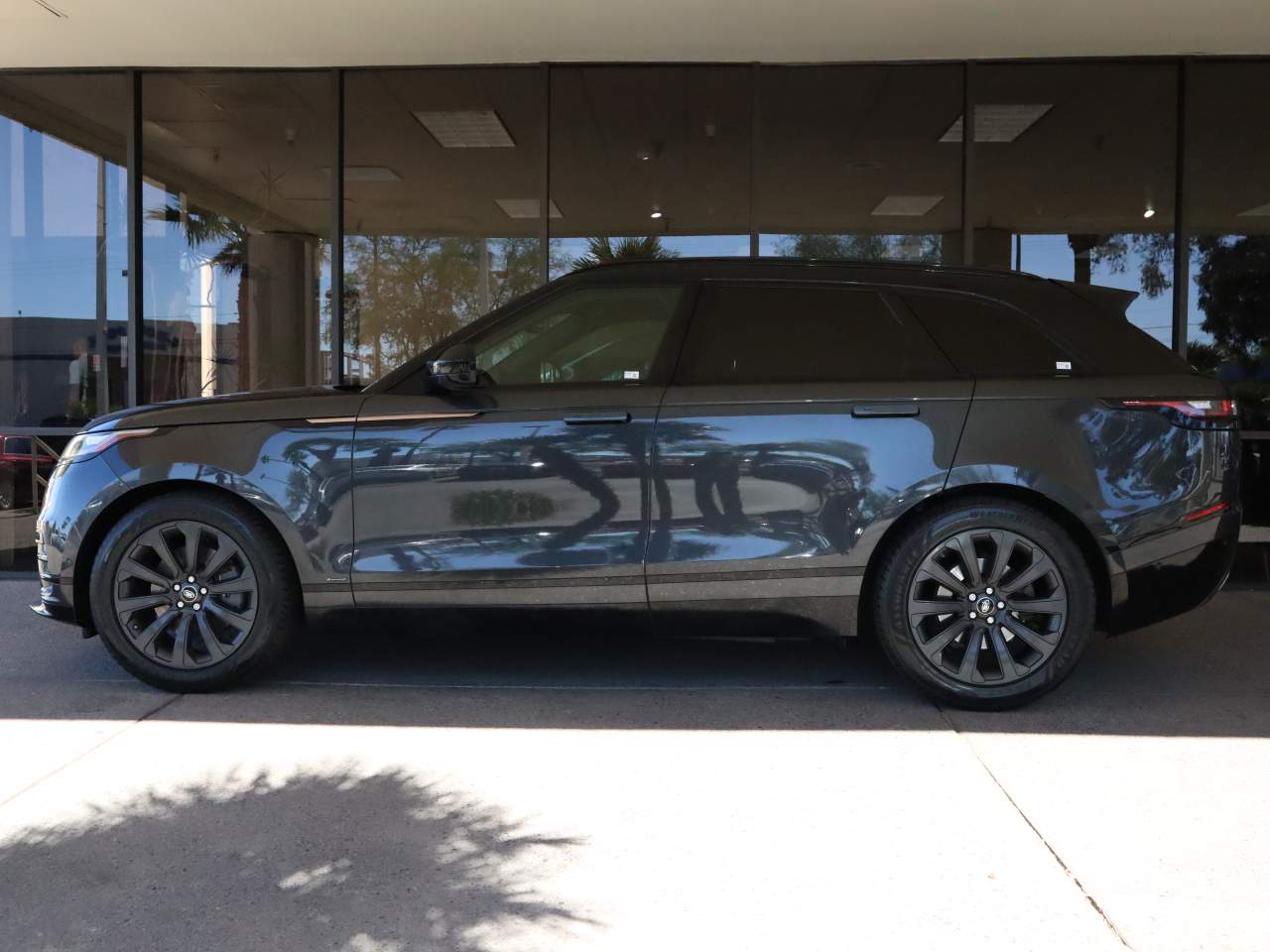 2018 Land Rover Range Rover Velar P380 R-Dynamic SE