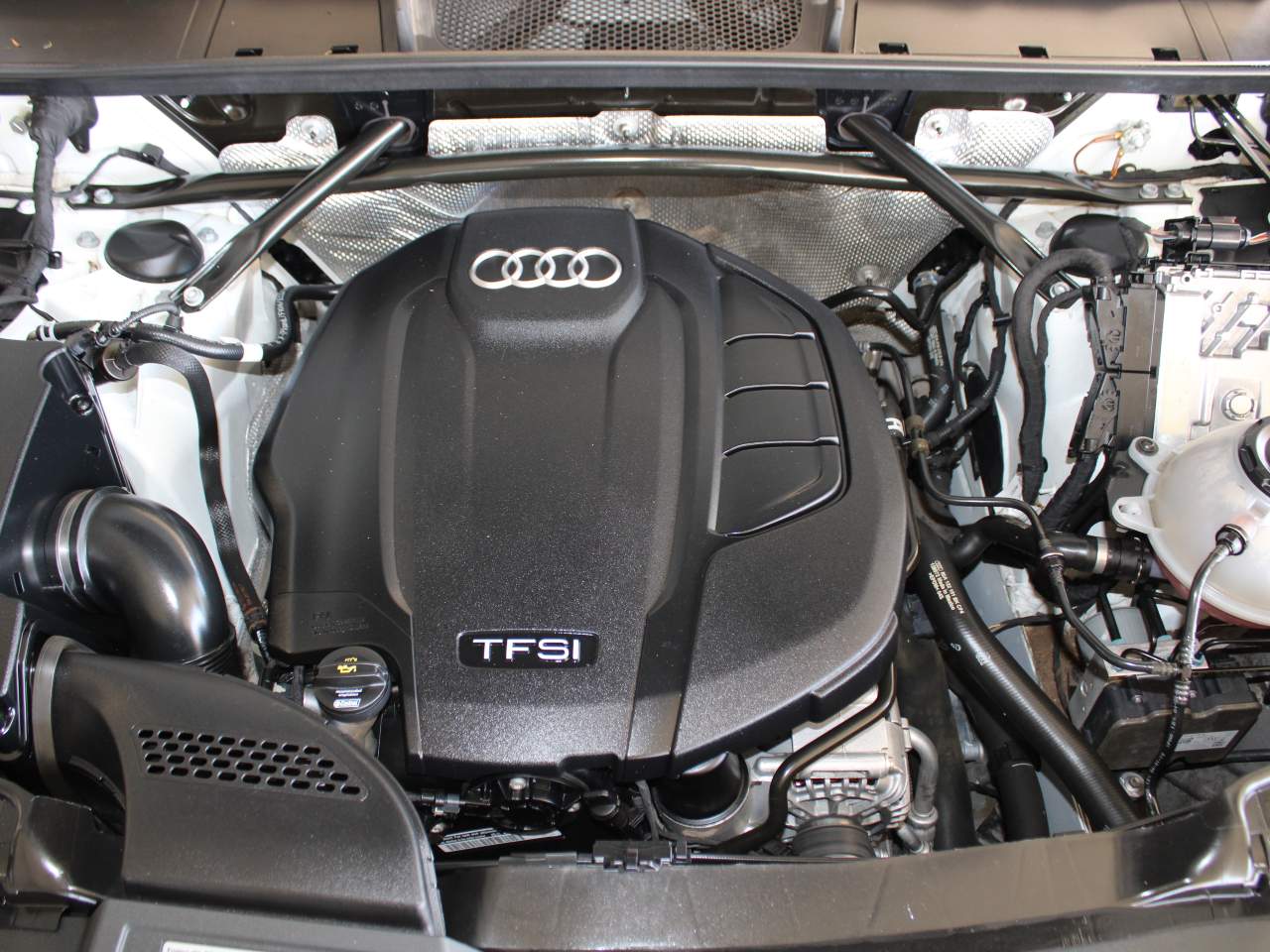 2019 Audi Q5 quattro Premium 45 TFSI