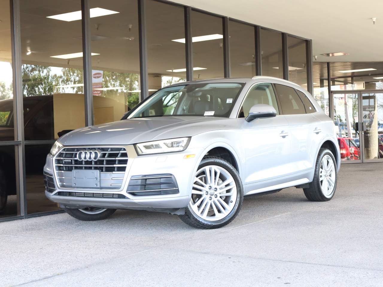 2018 Audi Q5 2.0T quattro Premium Plus