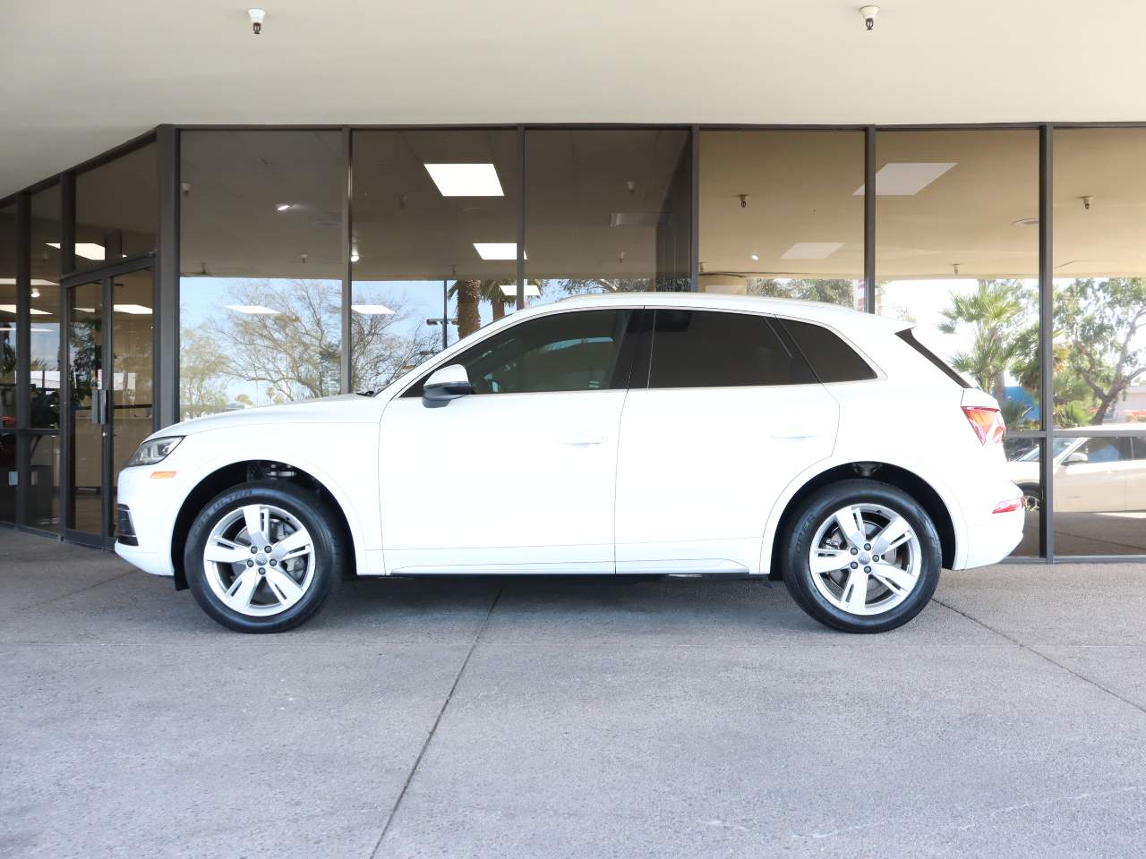 2018 Audi Q5 2.0T quattro Premium Plus