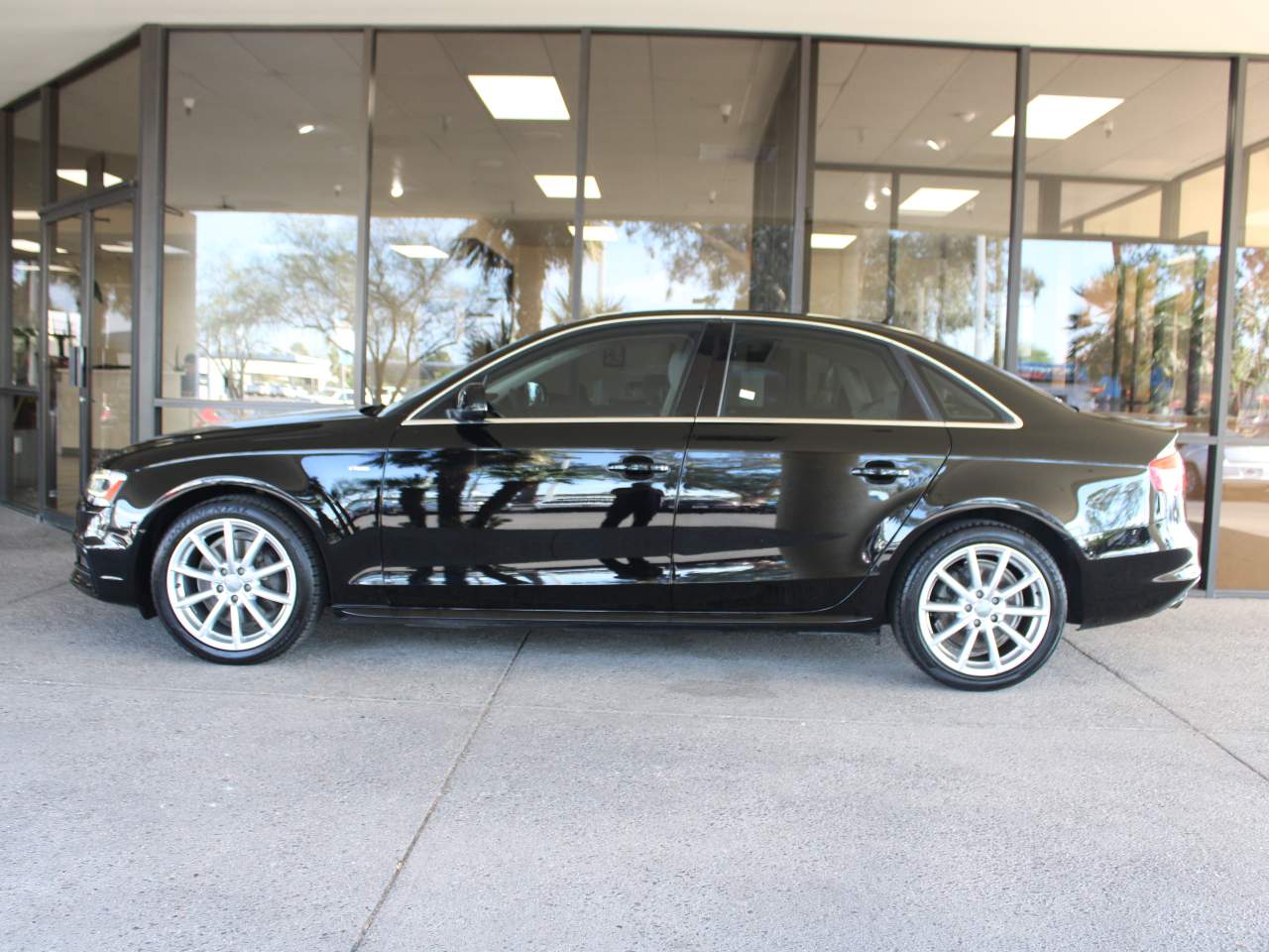 2016 Audi A4 2.0T quattro Premium