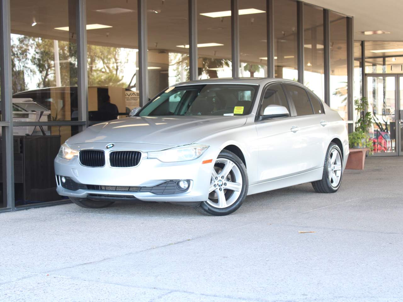 2013 BMW 3-Series 320i
