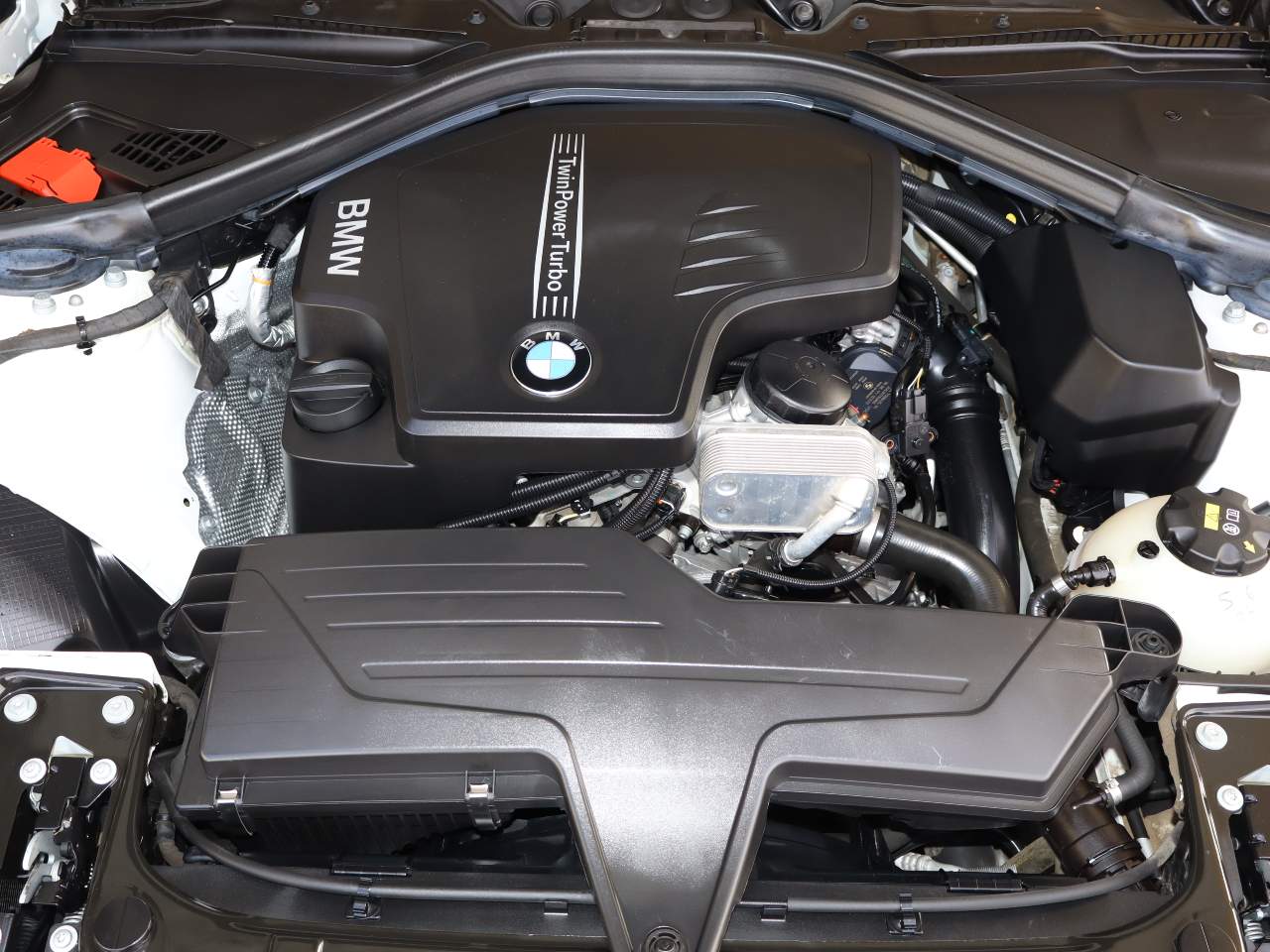 2018 BMW 3-Series 320i