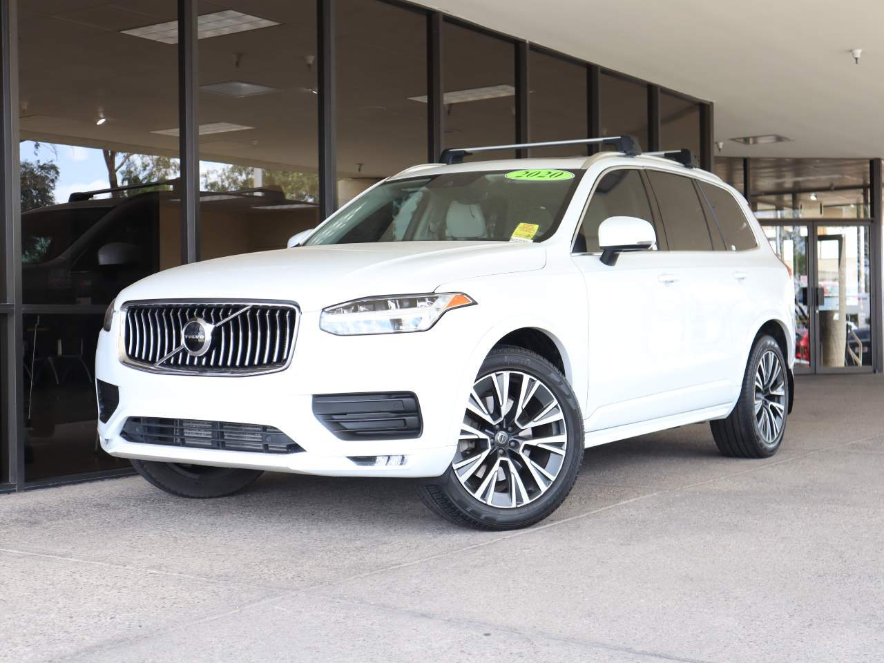 2020 Volvo XC90 T6 Momentum 7-Passenger