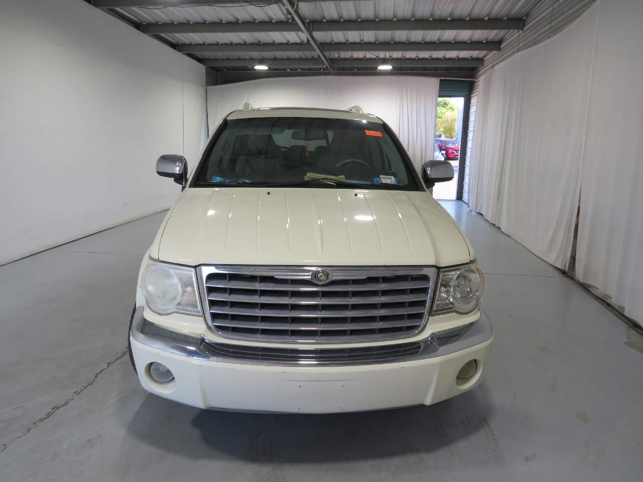 Used 2007 Chrysler Aspen Limited with VIN 1A8HW58287F529748 for sale in Phoenix, AZ