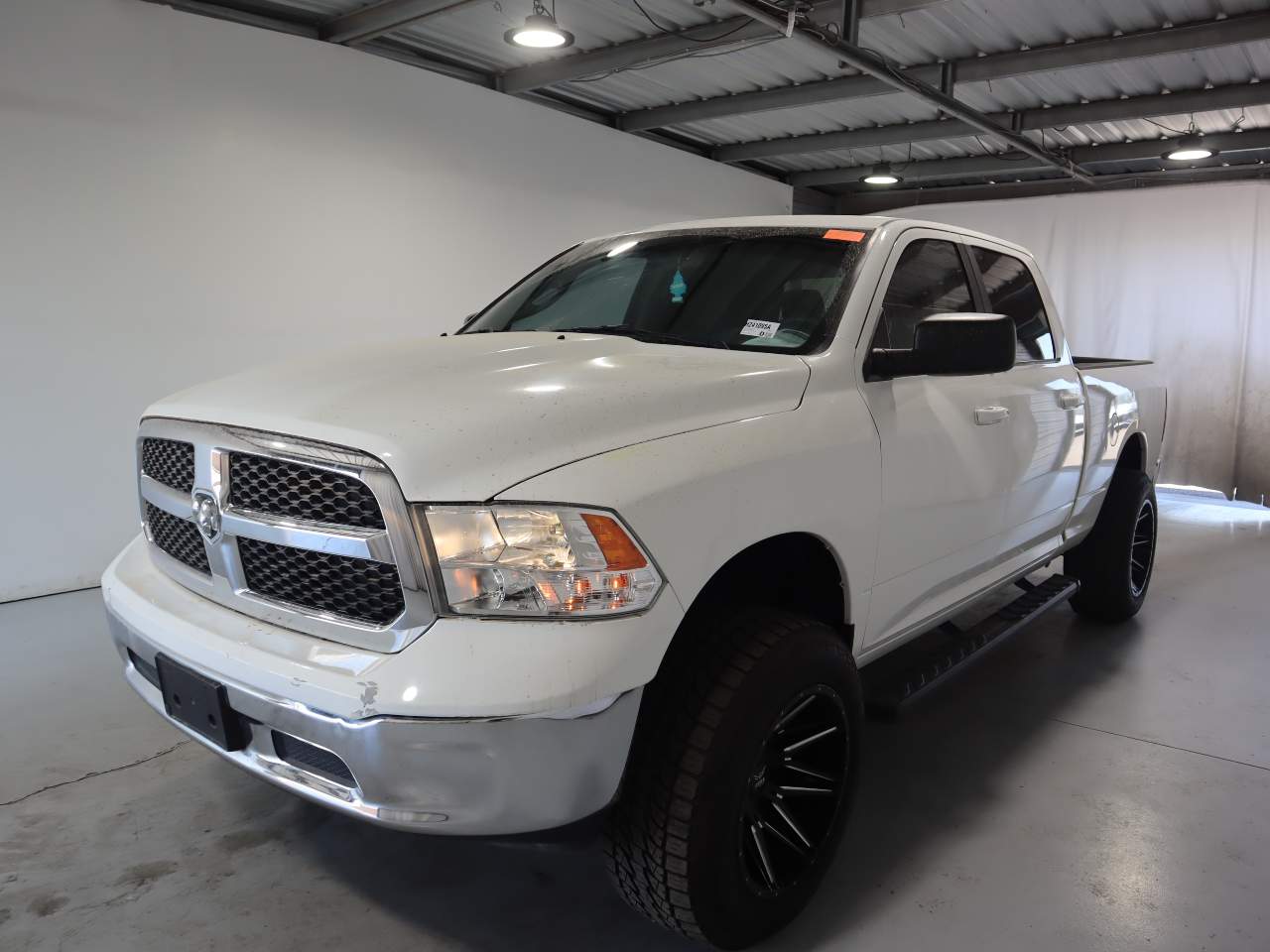 2019 Ram 1500 Classic SLT Crew Cab