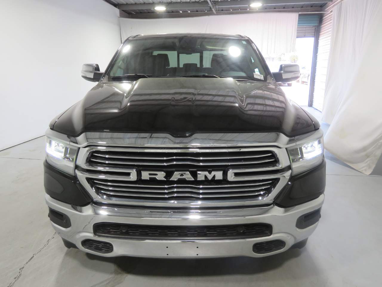 2019 Ram 1500 Laramie Crew Cab