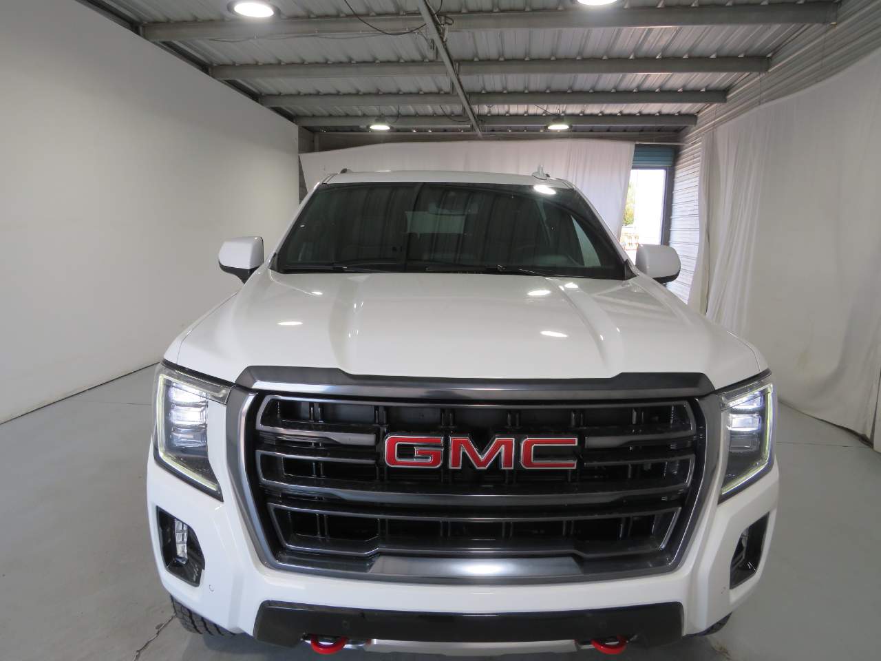 Used 2024 GMC Yukon XL AT4 with VIN 1GKS2HKD1RR231181 for sale in Phoenix, AZ